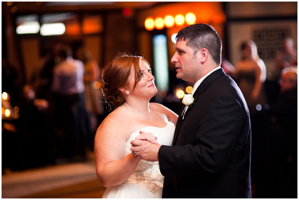 omaha wedding first dance