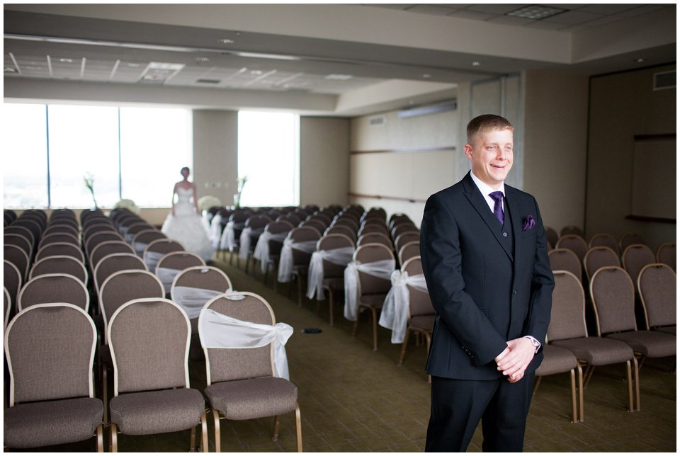 Omaha_Wedding_Doubletree_RobertJeanette02.jpg