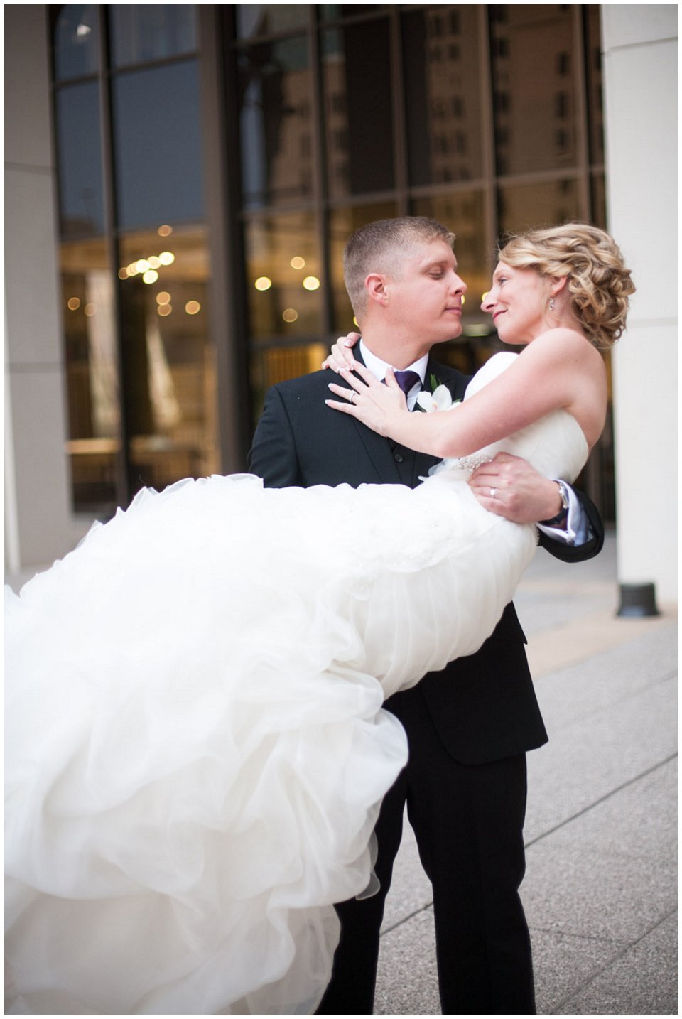 Omaha_Wedding_Doubletree_RobertJeanette31.jpg