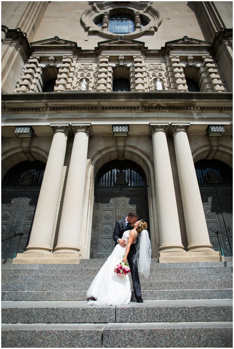 AmyChad-Omaha-Wedding-Photographers-063.jpg